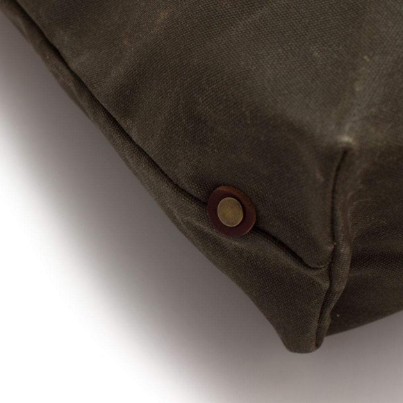 GENERAL KNOT & CO Portfolio Tote in Army Green Waxed Canvas - Picture 7 of 8